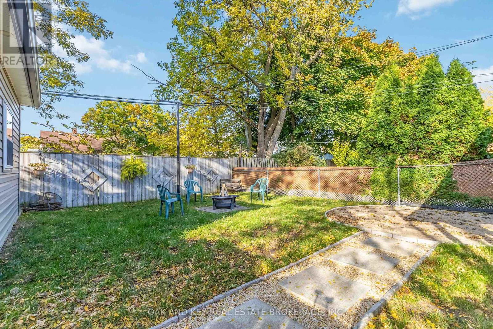 87 ELGIN STREET Image 44