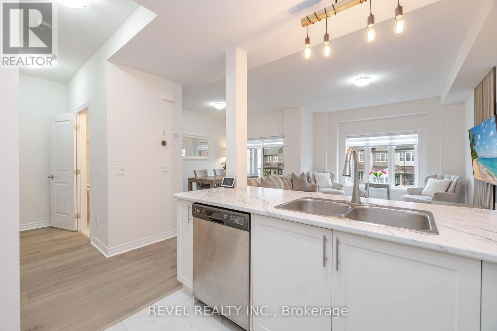 316 HUMPHREY STREET Image 9