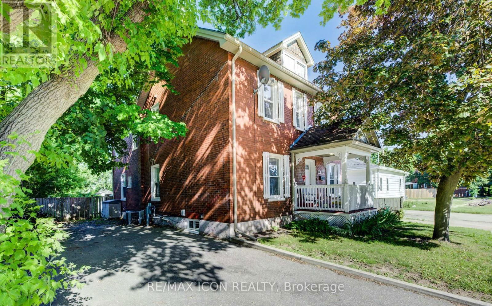 63 BROOK STREET Image 2