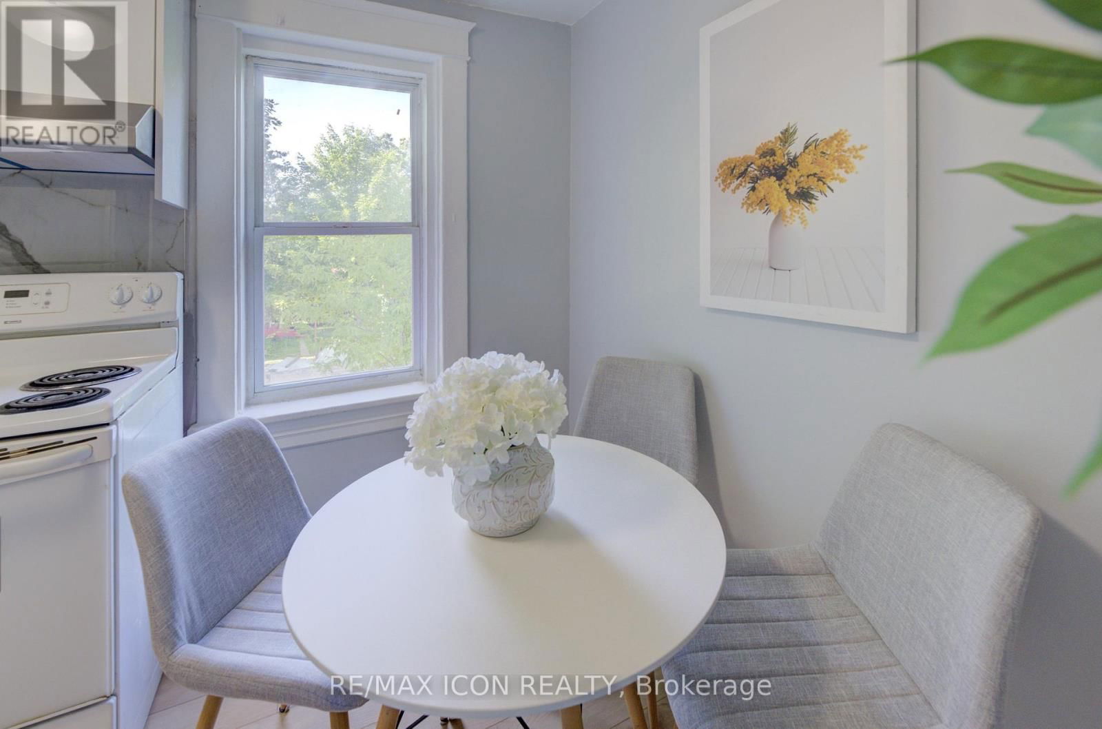 63 BROOK STREET Image 21