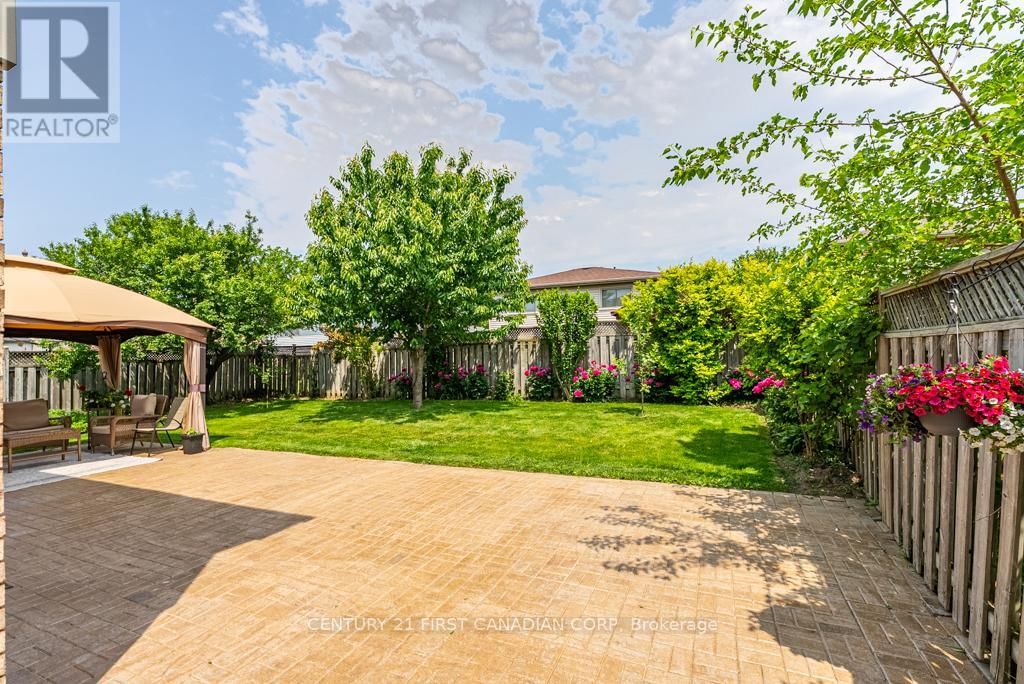 169 ASHLEY CRESCENT Image 41