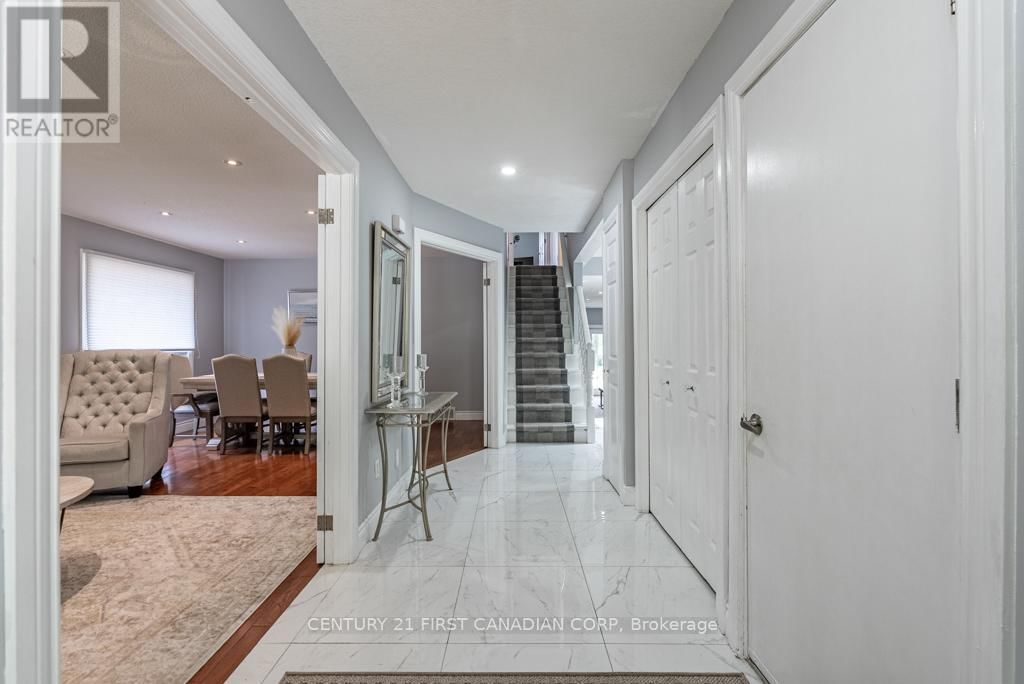 169 ASHLEY CRESCENT Image 6