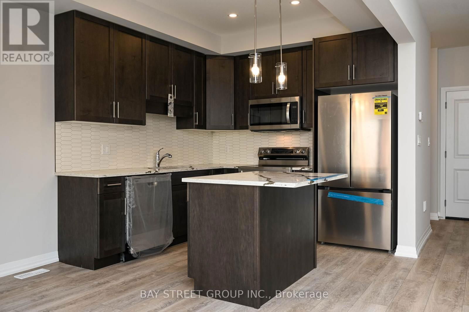 61 - 4552 PORTAGE ROAD Image 2