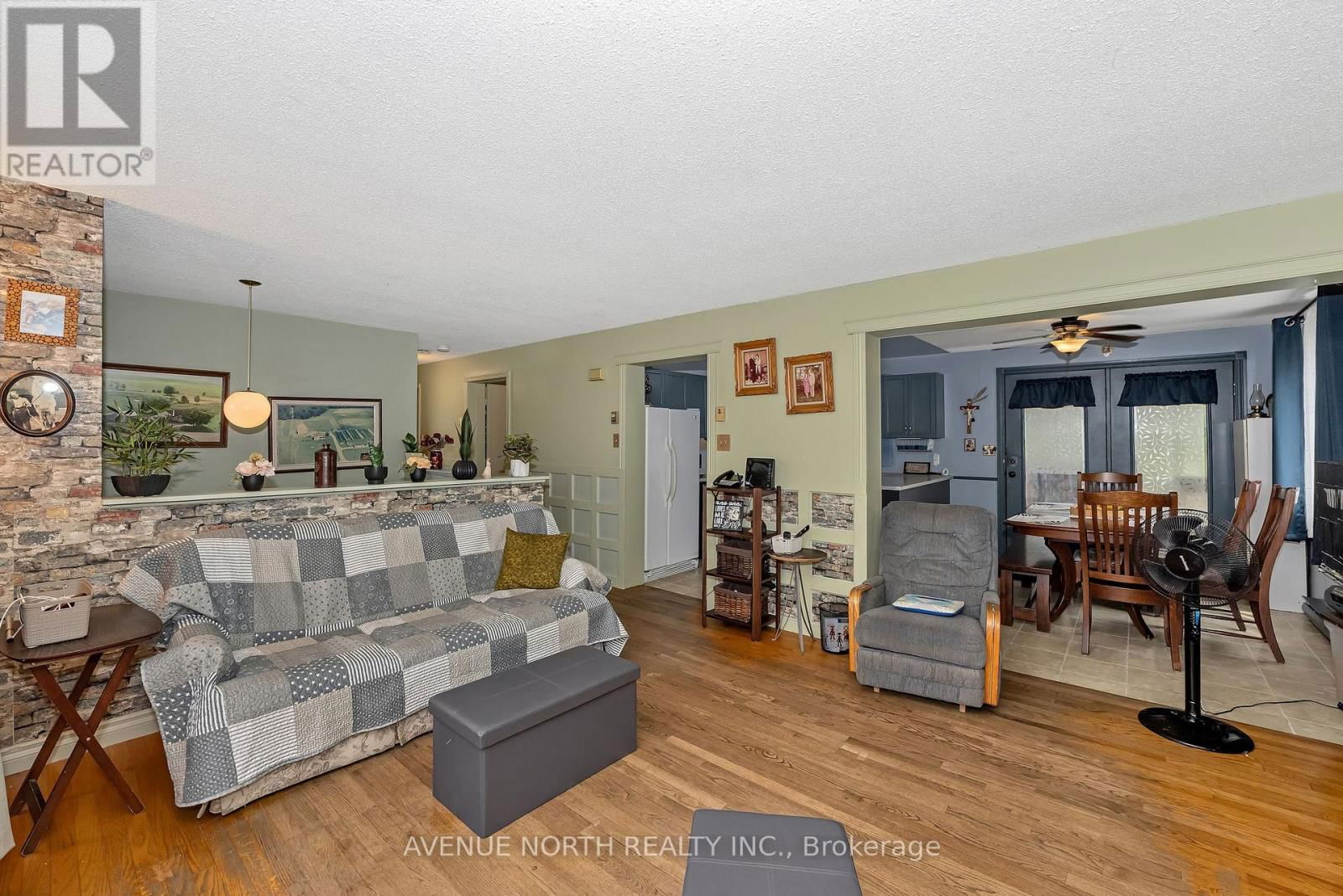 4431/4439 FRANK KENNY ROAD Image 34