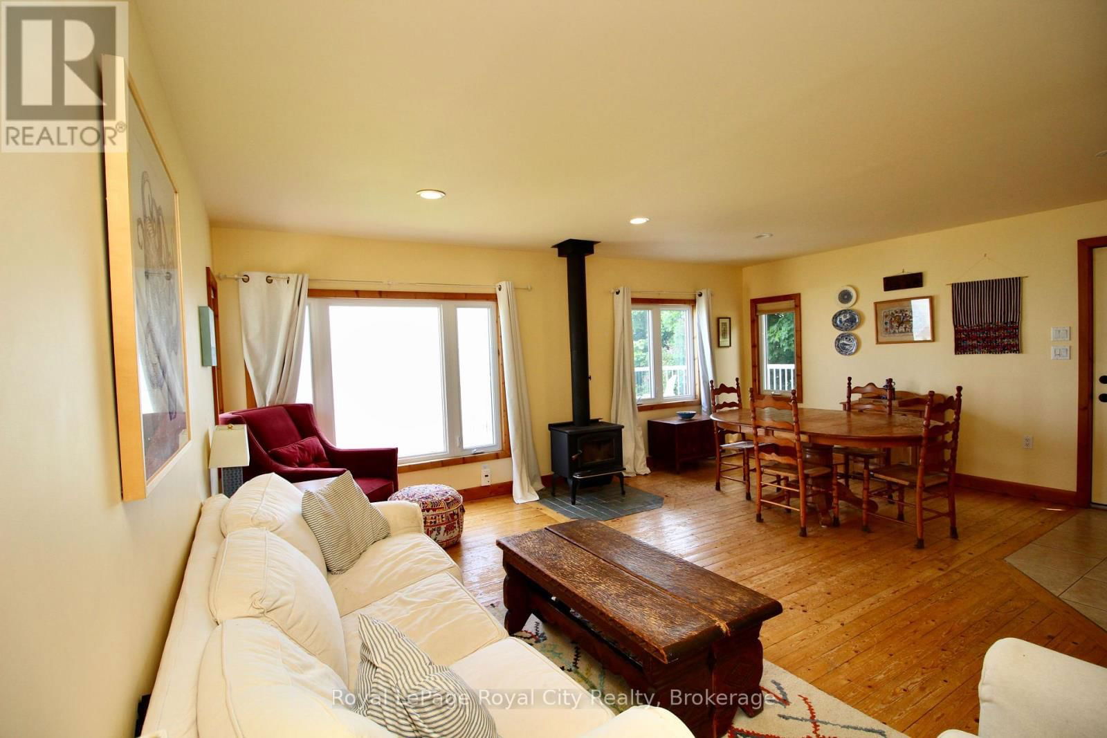 14 DOCK LANE Image 10