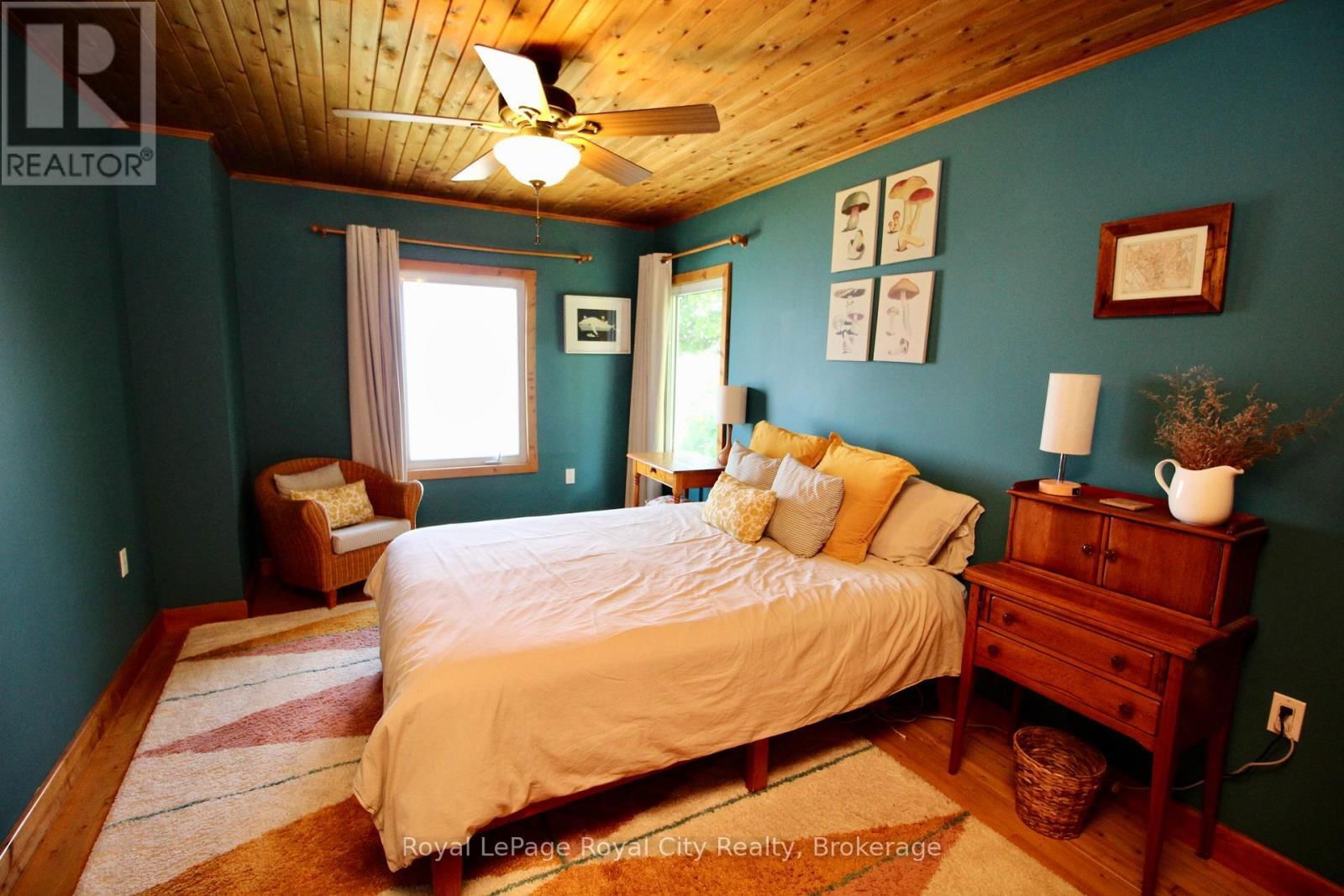 14 DOCK LANE Image 21