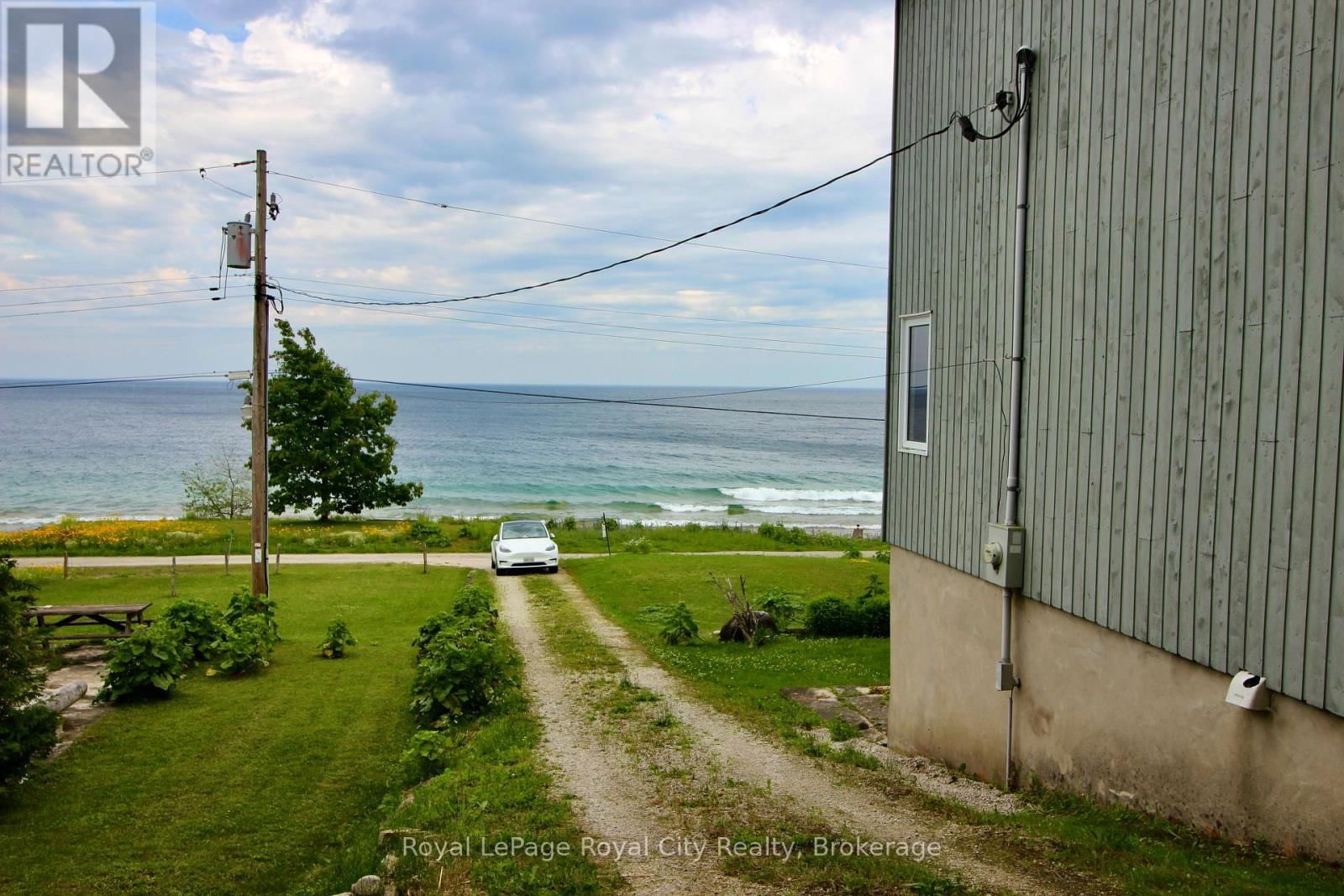14 DOCK LANE Image 4
