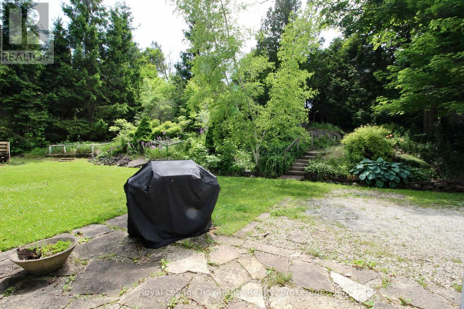 14 DOCK LANE Image 42