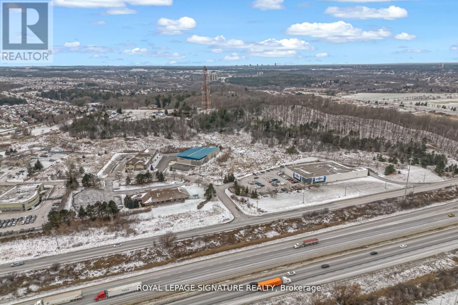 6 EXECUTIVE PLACE Image 17