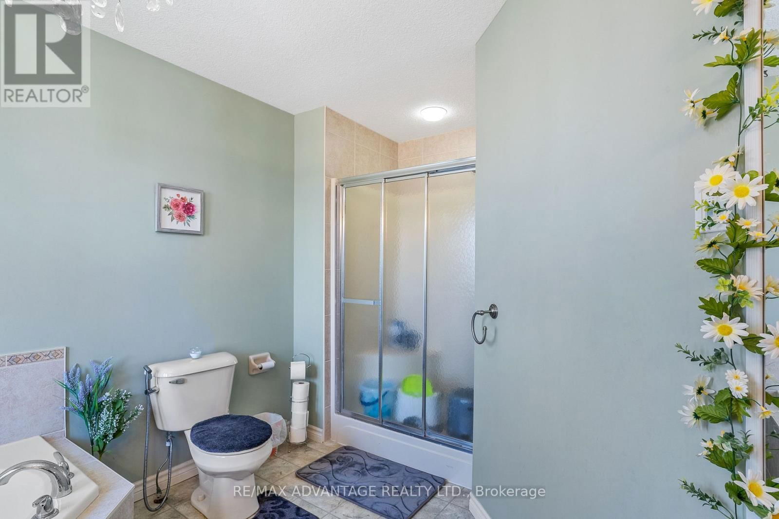 129 THAMESVIEW CRESCENT Image 28
