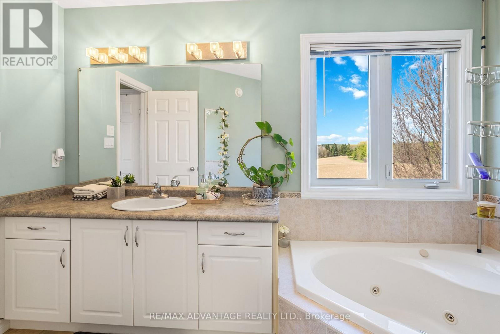 129 THAMESVIEW CRESCENT Image 31