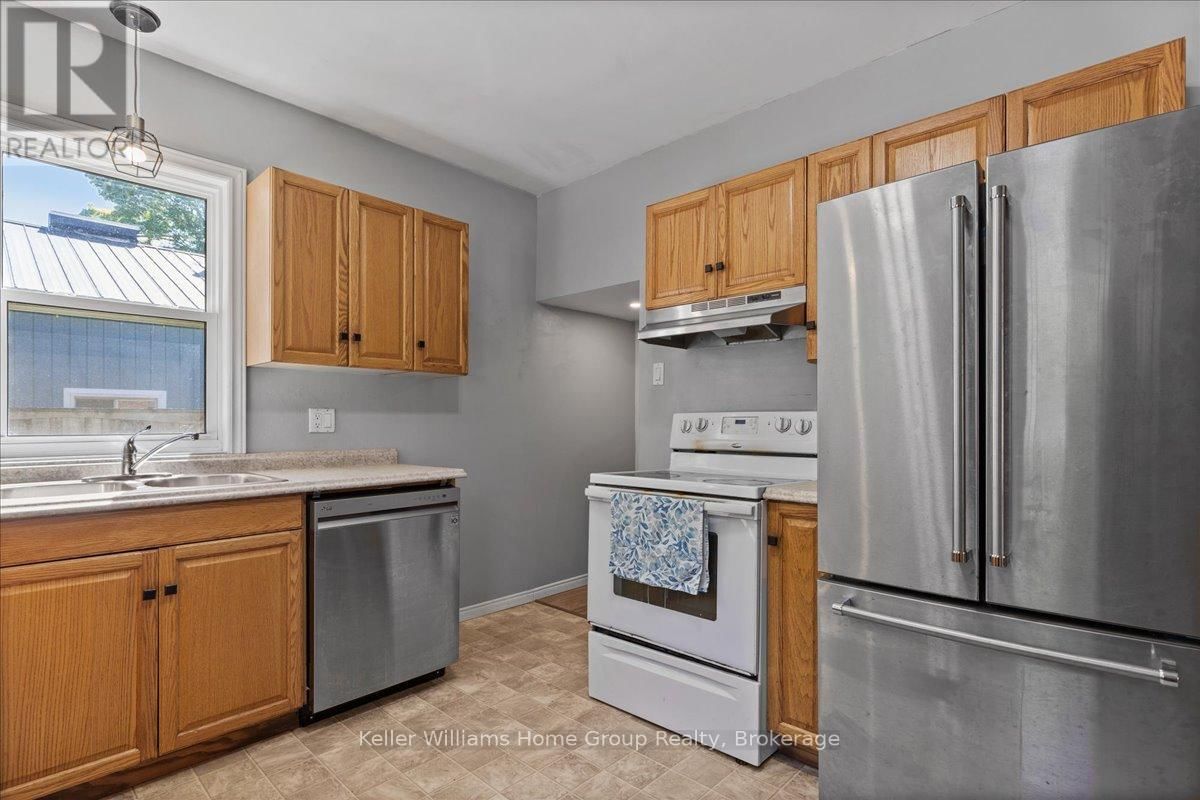 138 FREDERICK STREET EAST Image 11