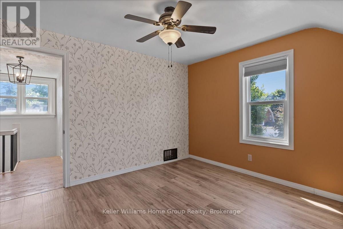 138 FREDERICK STREET EAST Image 18