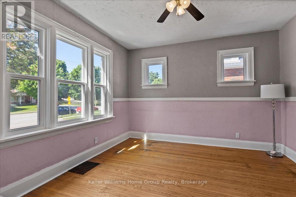 138 FREDERICK STREET EAST Image 6
