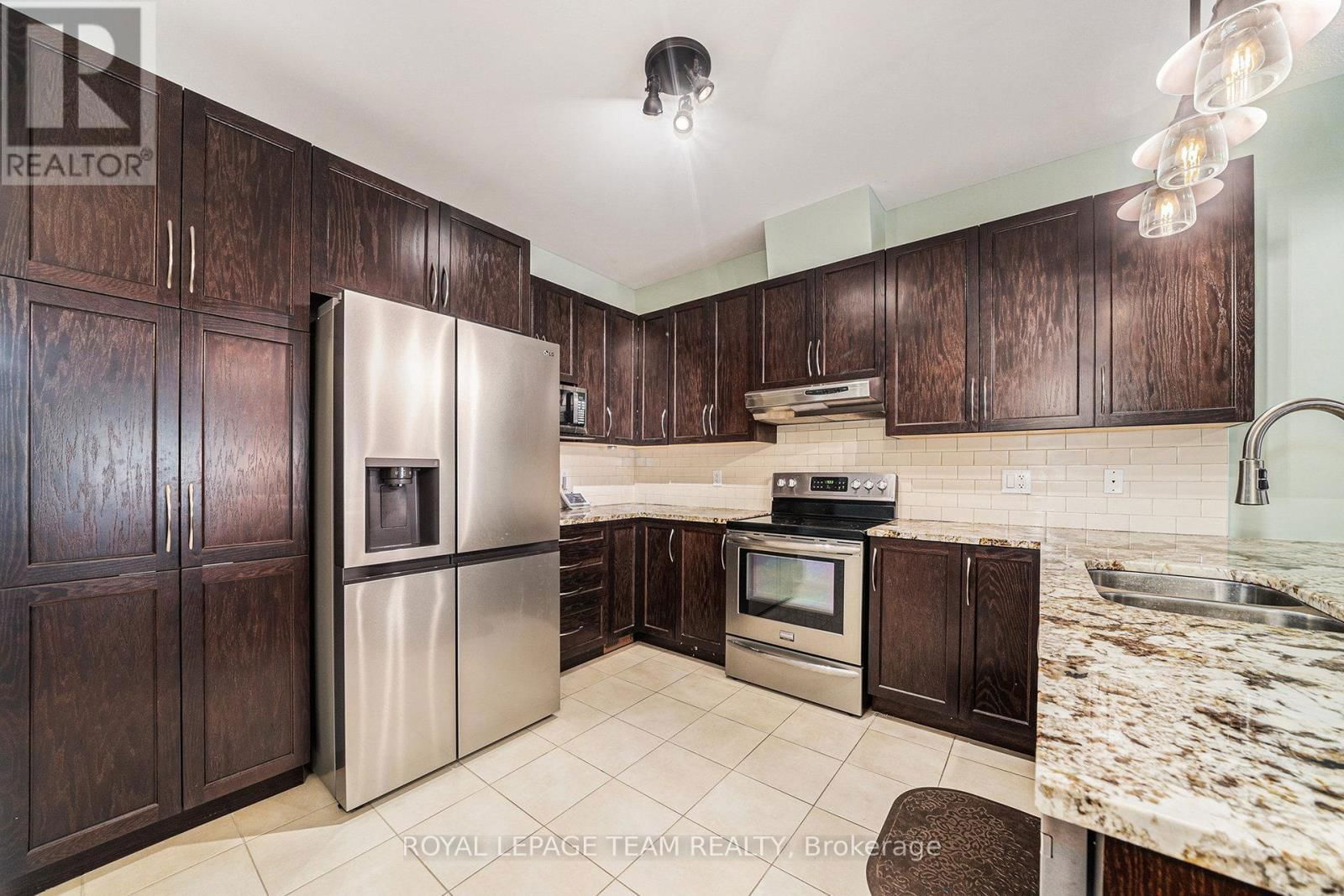 129 TRADEWINDS CRESCENT Image 10