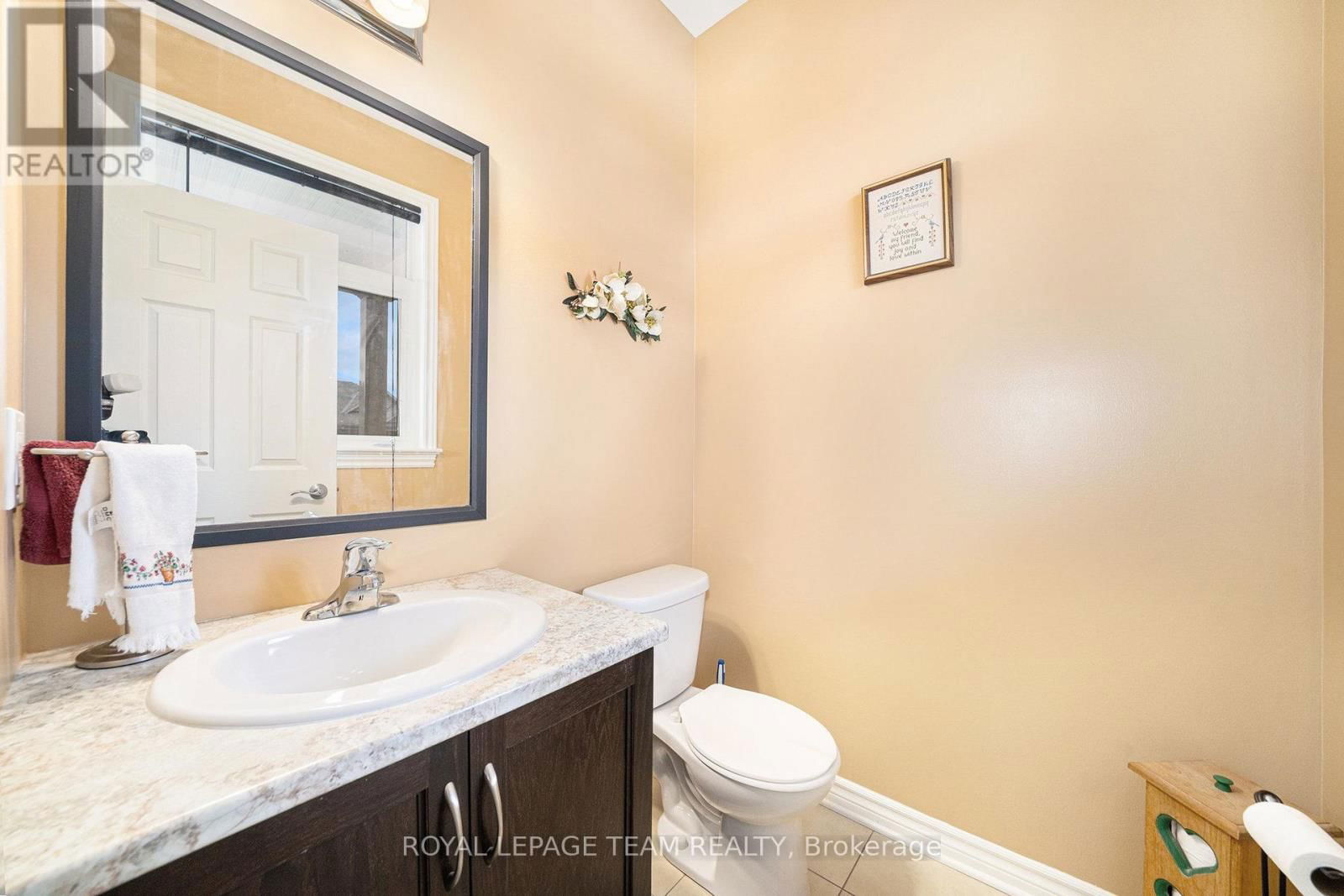129 TRADEWINDS CRESCENT Image 16