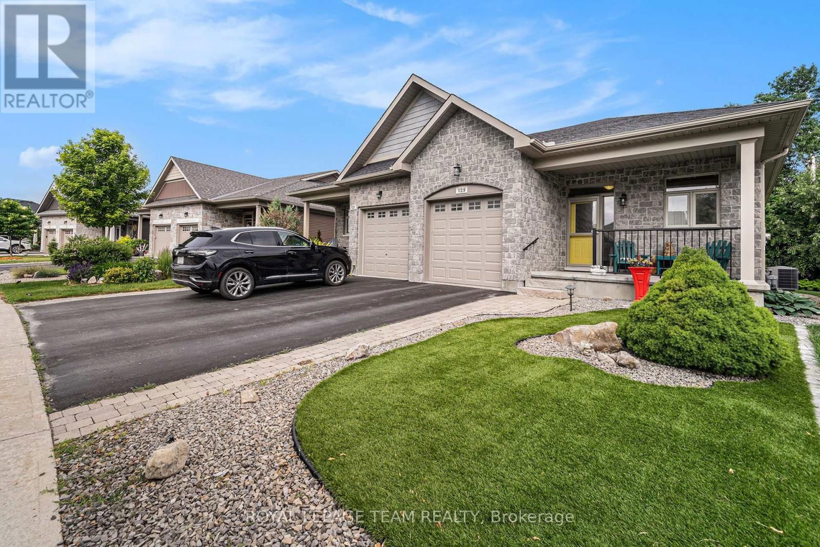 129 TRADEWINDS CRESCENT Image 2