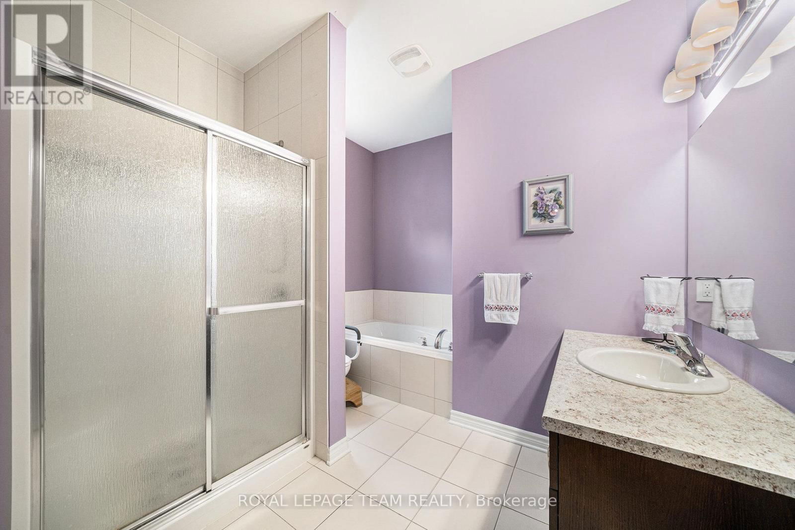 129 TRADEWINDS CRESCENT Image 20
