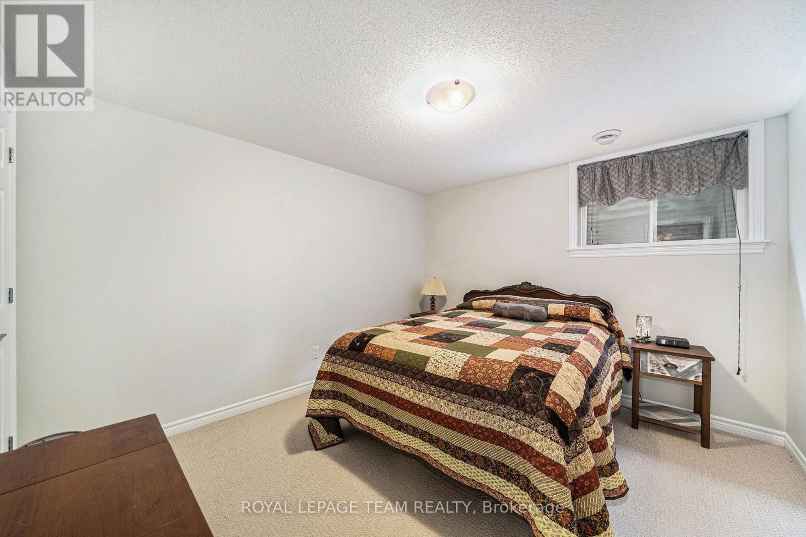 129 TRADEWINDS CRESCENT Image 24