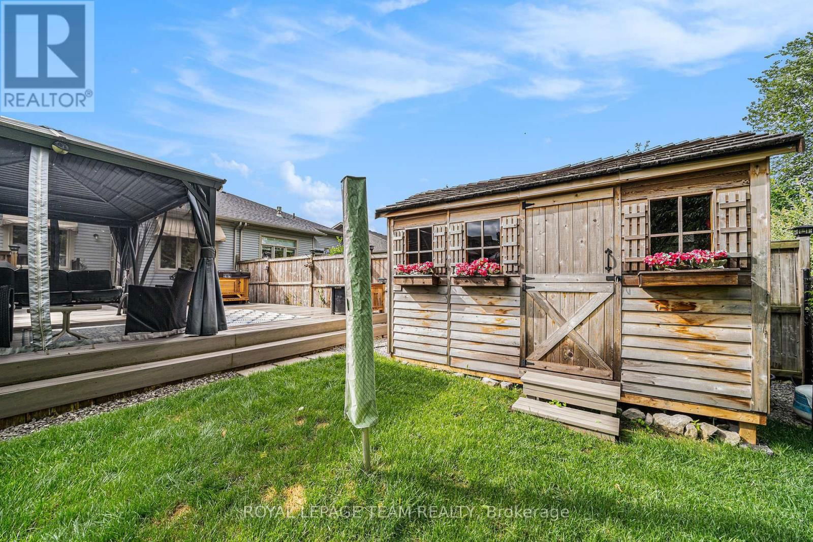 129 TRADEWINDS CRESCENT Image 31