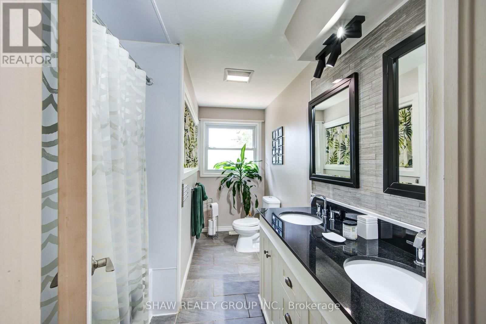 141 TAVISTOCK ROAD Image 22