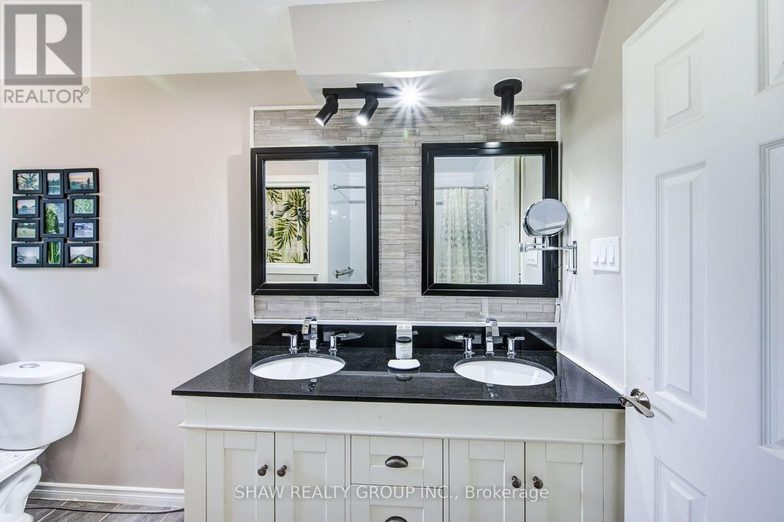 141 TAVISTOCK ROAD Image 23