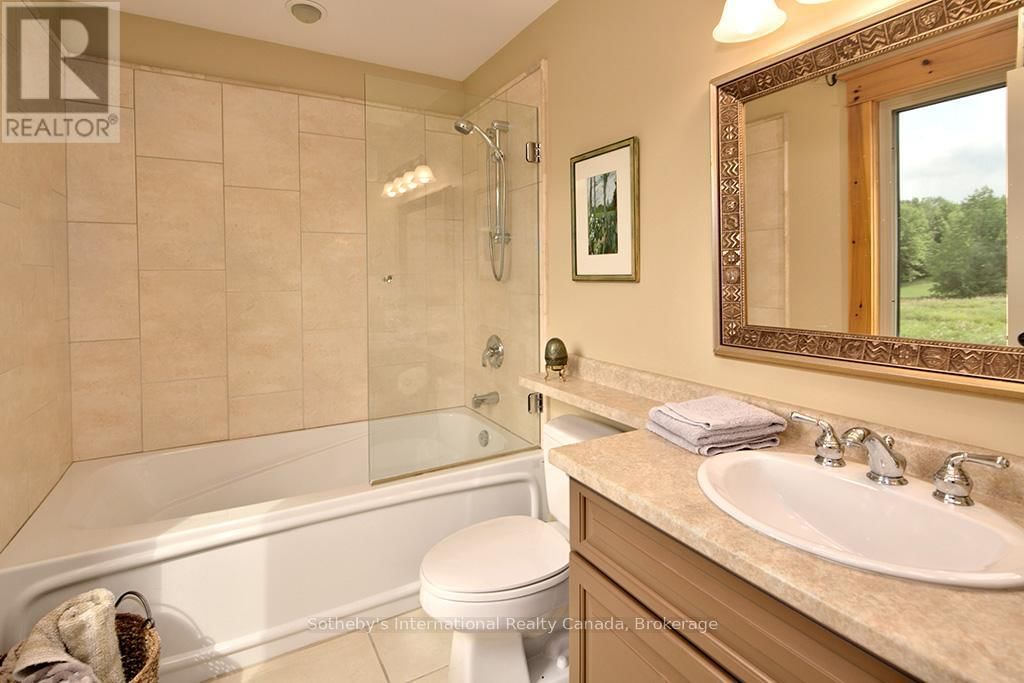 415763 10TH LINE Image 14