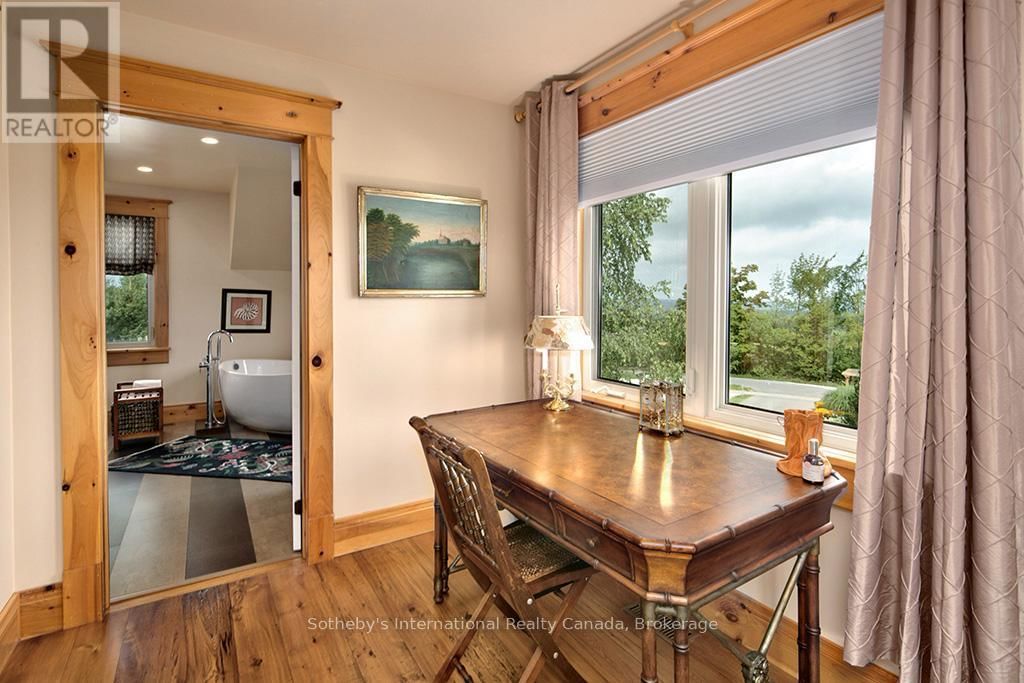 415763 10TH LINE Image 18