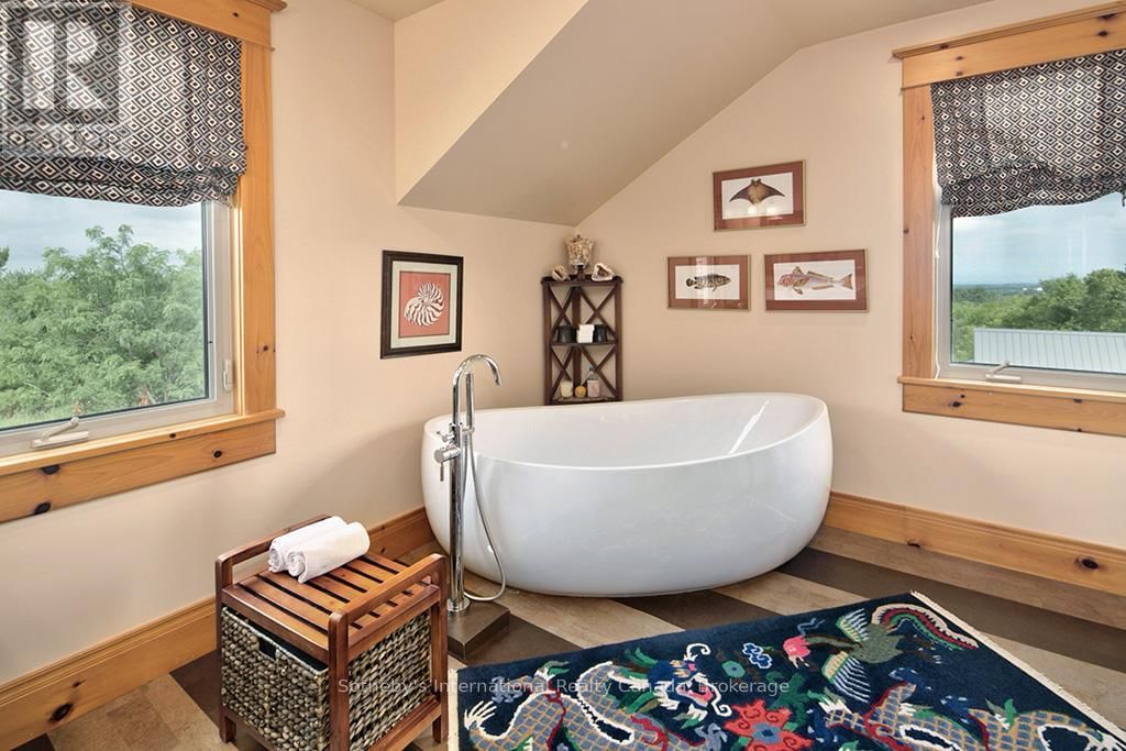 415763 10TH LINE Image 20