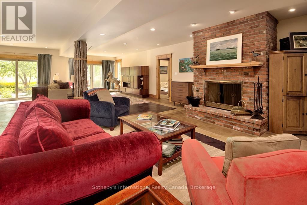 415763 10TH LINE Image 25