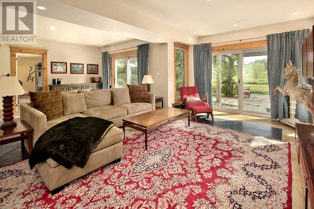 415763 10TH LINE Image 26