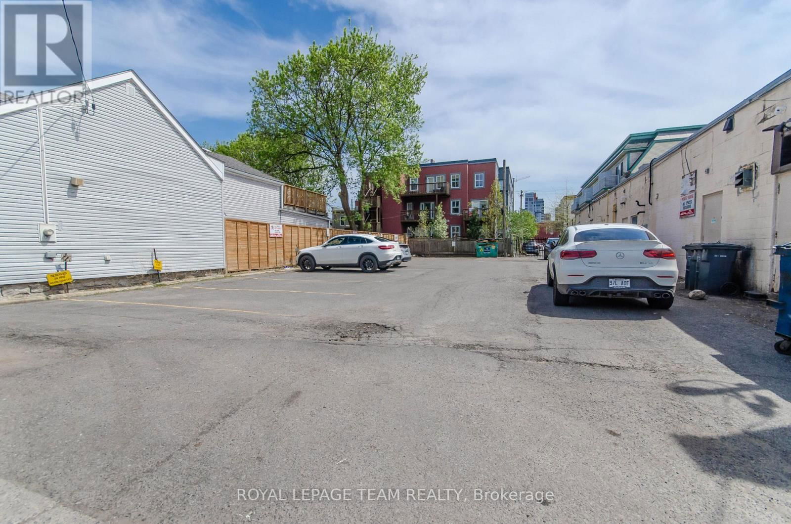 199-217 DALHOUSIE STREET Image 11