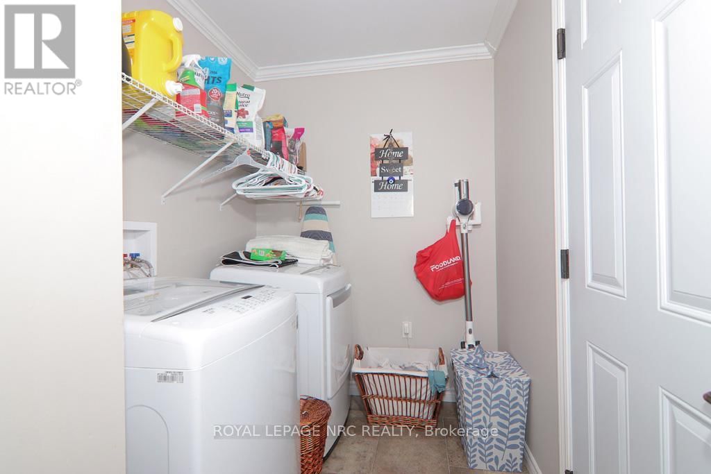 3938 SUNSET LANE Image 10