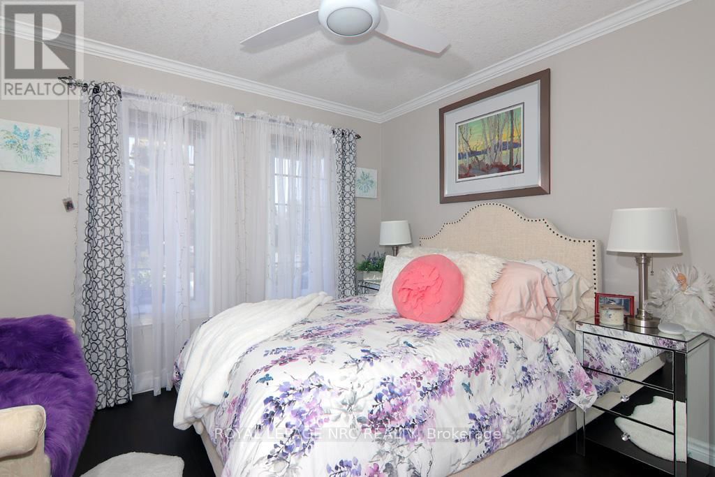 3938 SUNSET LANE Image 11