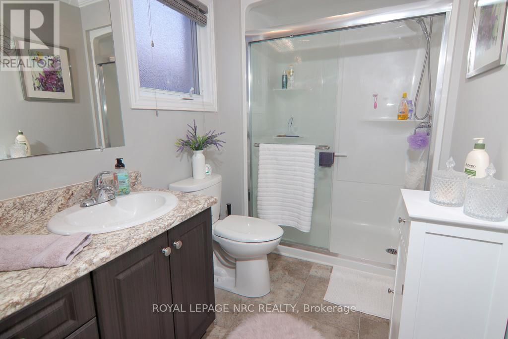 3938 SUNSET LANE Image 16