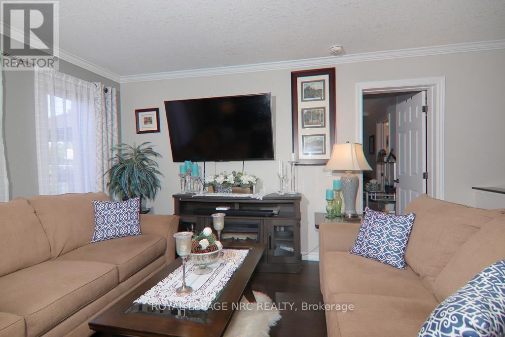 3938 SUNSET LANE Image 18
