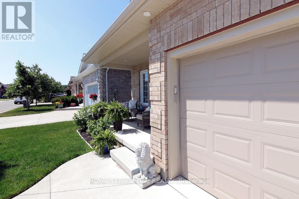 3938 SUNSET LANE Image 2