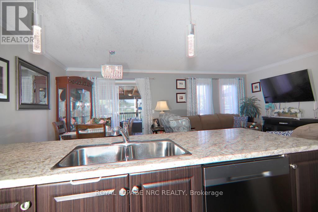 3938 SUNSET LANE Image 21