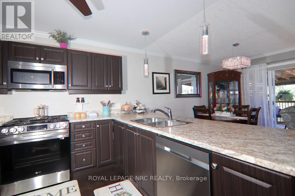 3938 SUNSET LANE Image 23