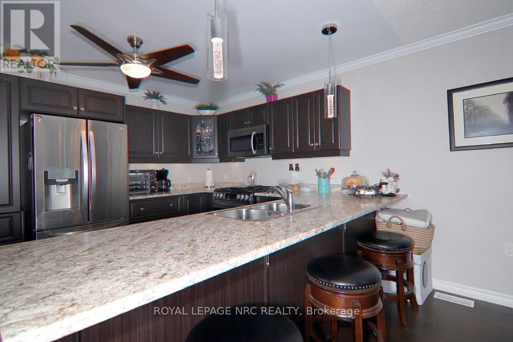 3938 SUNSET LANE Image 25