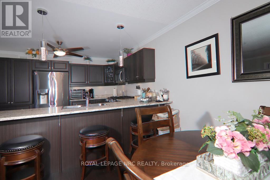 3938 SUNSET LANE Image 26