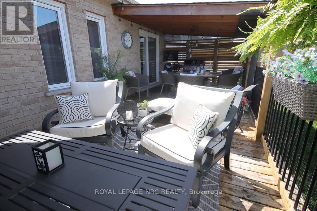 3938 SUNSET LANE Image 33