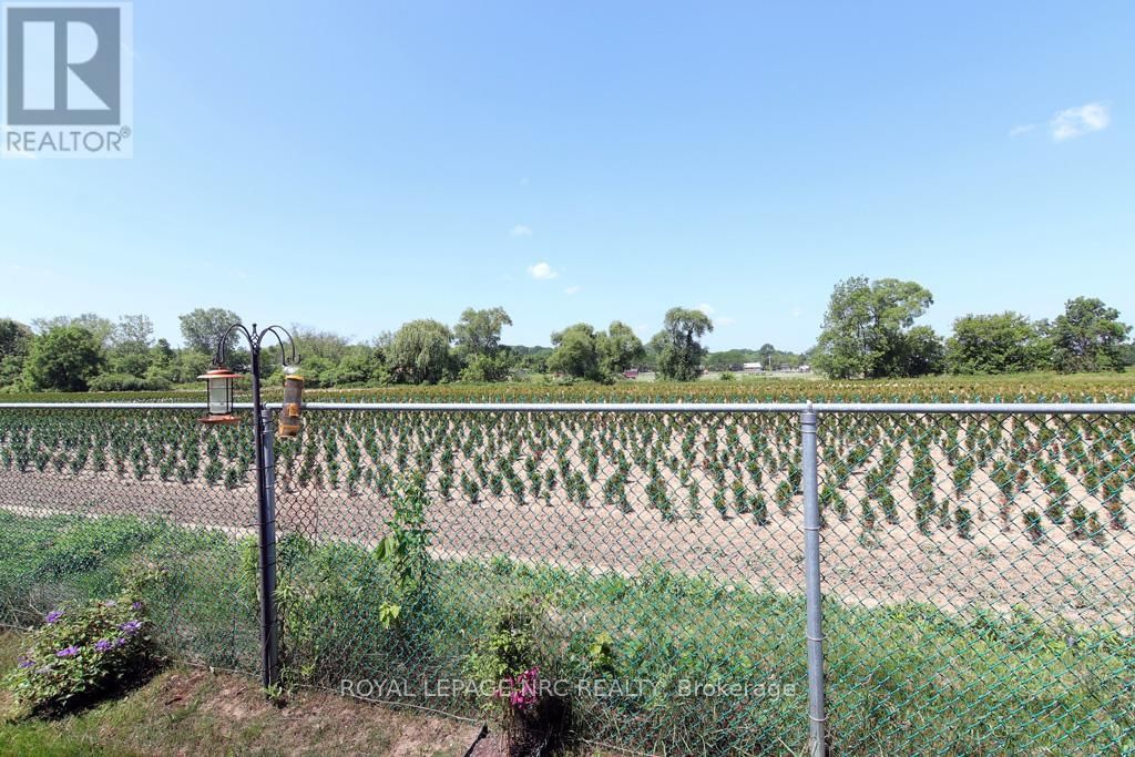 3938 SUNSET LANE Image 35