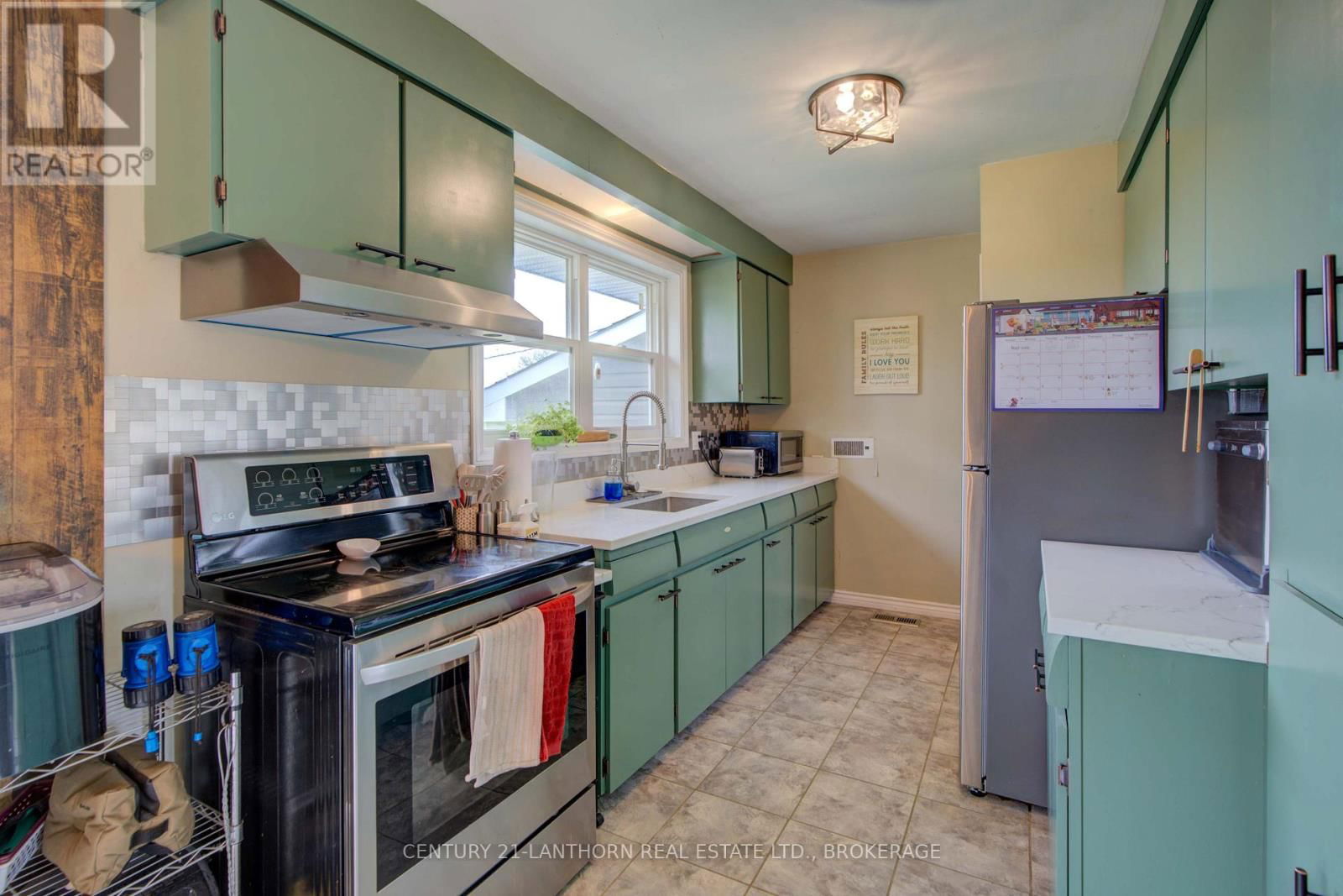 5054 COLEBROOK ROAD Image 17