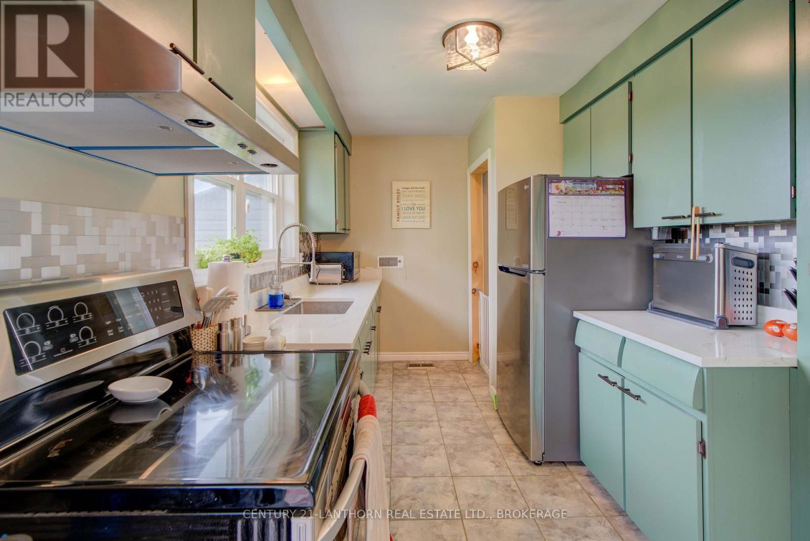 5054 COLEBROOK ROAD Image 18
