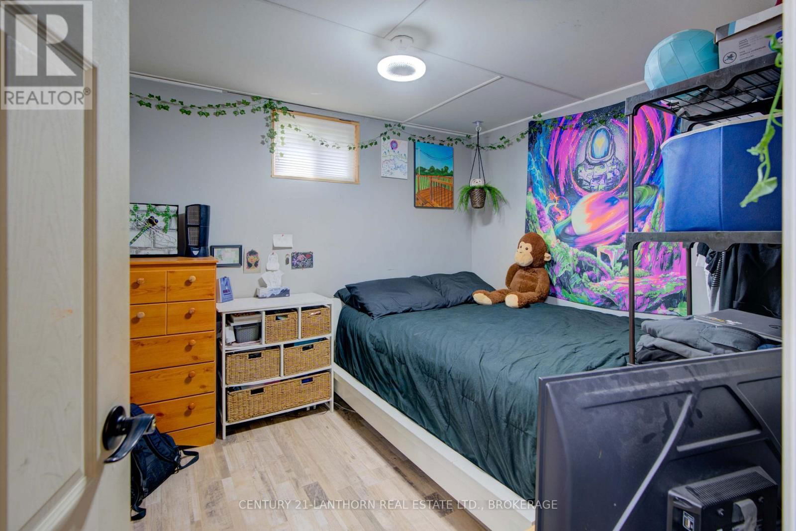 5054 COLEBROOK ROAD Image 34