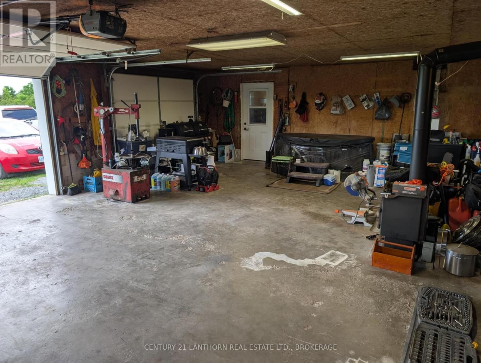 5054 COLEBROOK ROAD Image 43