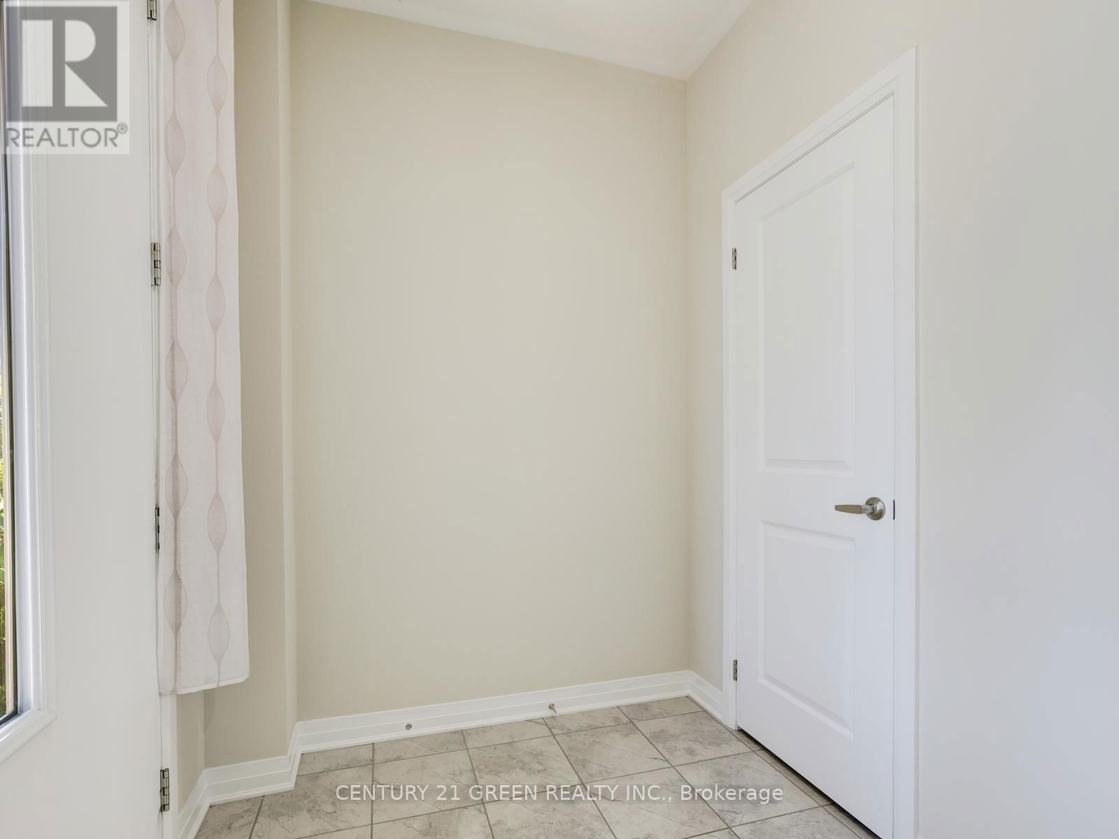 4 SLATER STREET Image 9
