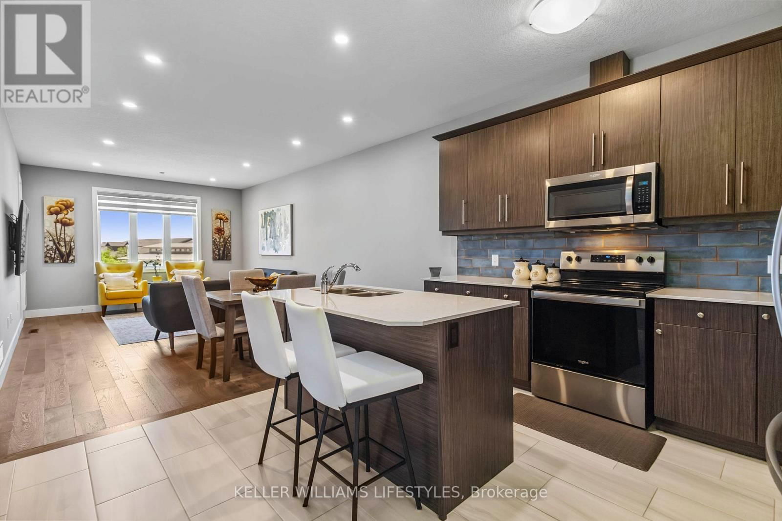 57 - 1375 WHETHERFIELD STREET Image 15