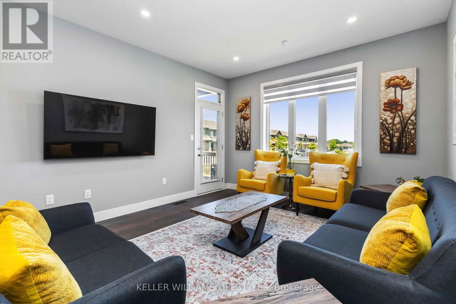 57 - 1375 WHETHERFIELD STREET Image 24